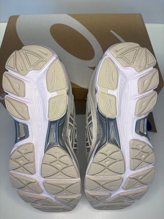 Asics Gel NYC Beige/Blanco Talla [Talla]