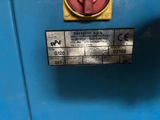 Desmontadora y equilibradora de ruedas