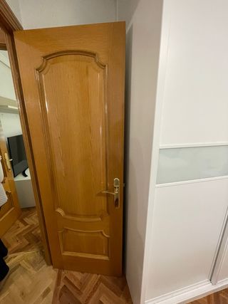 Puerta interior madera