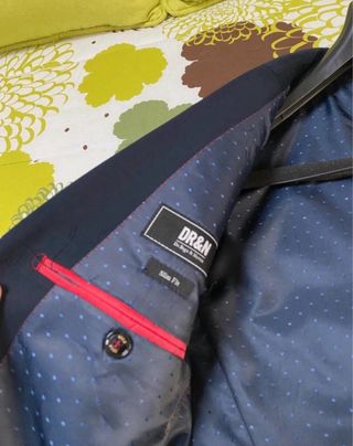 Traje de hombre azul marino