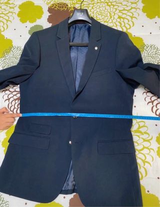 Traje de hombre azul marino