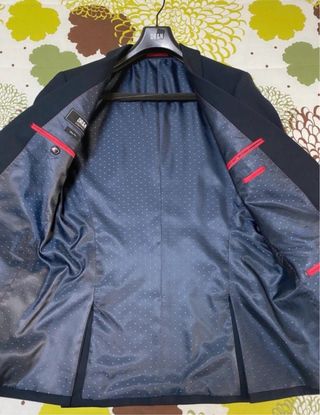 Traje de hombre azul marino