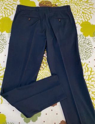 Traje de hombre azul marino