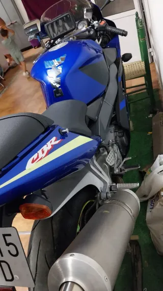 Honda CBR 954 RR Fireblade 2004