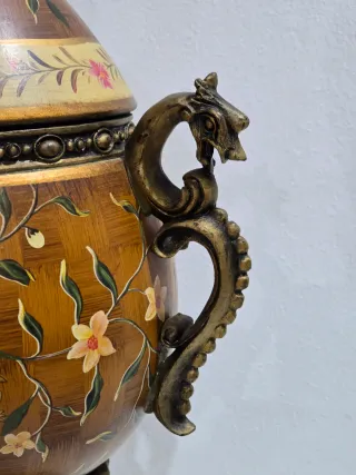 Ánfora Clásica Decorativa con Tapa