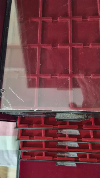 Maletín para monedas con bandejas