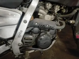 Aprilia Pegaso 655 Enduro Negra