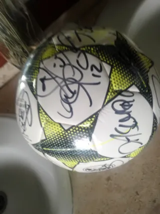Balón Real Madrid Firmado 2011