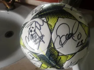 Balón Real Madrid Firmado 2011