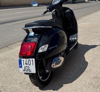 Vespa 300 GTS Super 2015 - 16.000 km