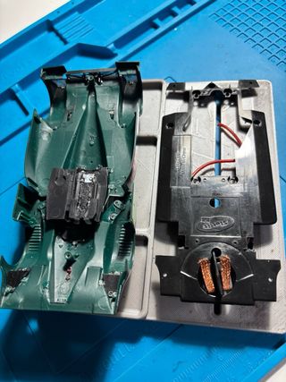 Lola LMP Slot It + Chasis