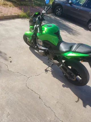Kawasaki Z750 Naked Verde/Negra