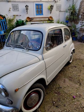 Seat 600 600 E 1980