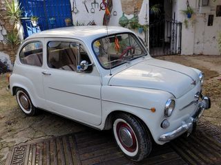 Seat 600 600 E 1980