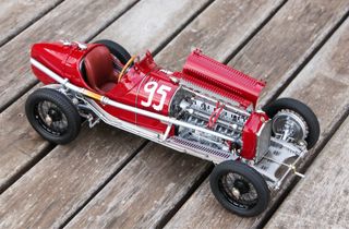 Alfa Romeo P3 CMC con caja, maqueta 1/18