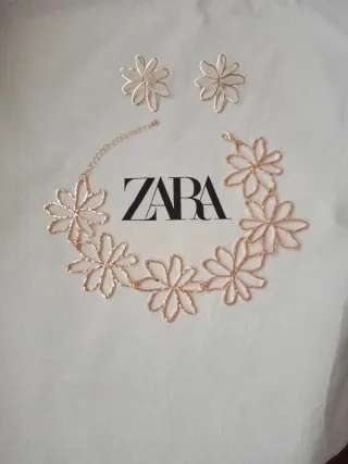 Collar y pendientes flor Zara dorados