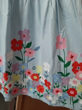 Vestido H&M flores niña 4-6 años H&M.