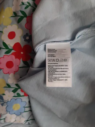 Vestido H&M flores niña 4-6 años H&M.