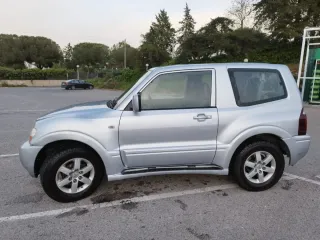 Mitsubishi Montero 2005