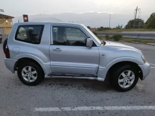 Mitsubishi Montero 2005