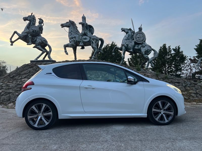 Peugeot 208 XY ediccion limitada - foto 1
