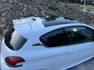 Peugeot 208 XY ediccion limitada