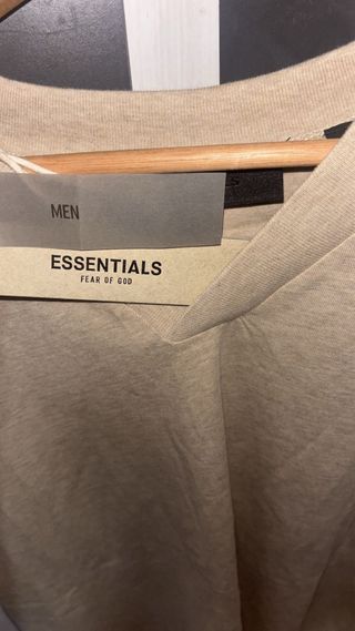 Camisetas Essentials Beige