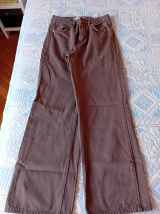 Pantalón ancho Stradivarius Talla 36