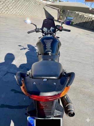 Honda CBF 500 Naked Negra
