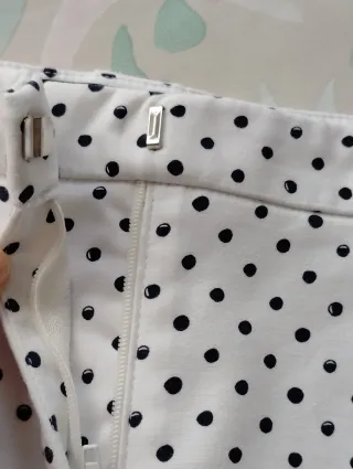 Falda Cortefiel lunares Talla M