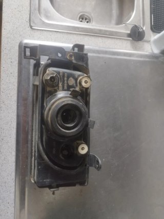 Faro Dcho Nissan Terrano 2 Fase 1 y despiece