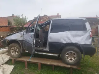 Faro Dcho Nissan Terrano 2 Fase 1 y despiece