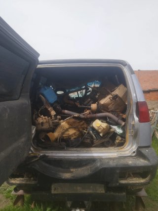 Faro Dcho Nissan Terrano 2 Fase 1 y despiece