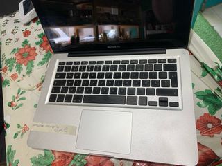 Apple MacBook Plata