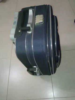 Maleta de viaje con ruedas