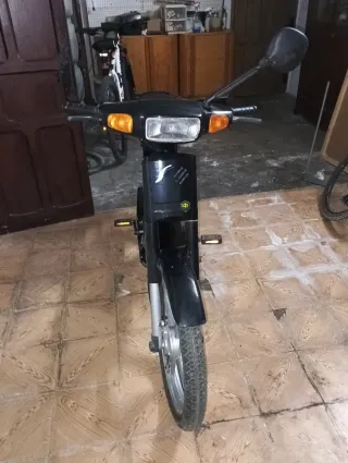 Piaggio Vespino Negra y Azul