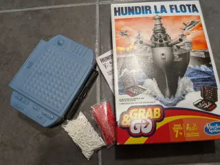 Lote 2 juegos: Hundir la Flota y Trivial