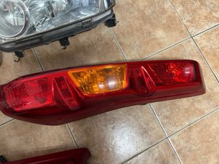 Faros y pilotos Nissan X-Trail
