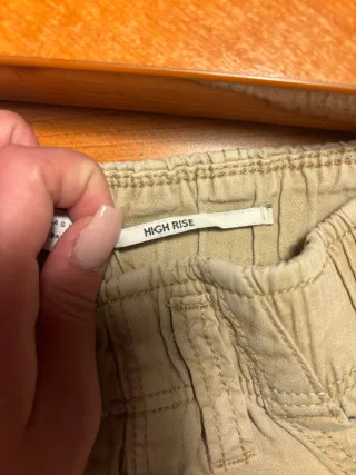 Pantaloncini Bershka Beige