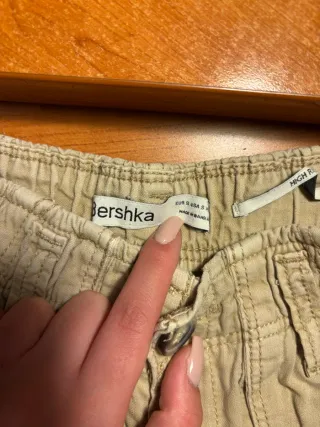 Pantaloncini Bershka Beige