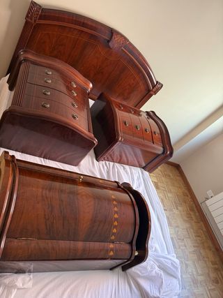 Conjunto dormitorio madera noble