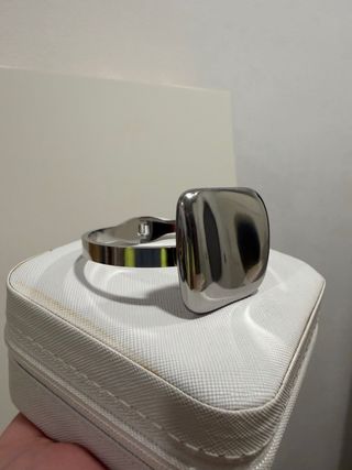 Pulsera Rígida Elegante Plateada