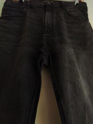Pantalón vaquero hombre de Pull&Bear
