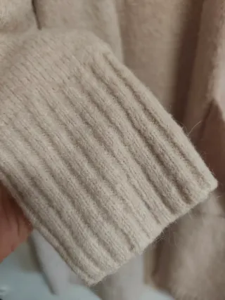 Chaqueta larga de chica talla M de Zara.