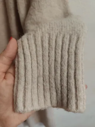 Chaqueta larga de chica talla M de Zara.