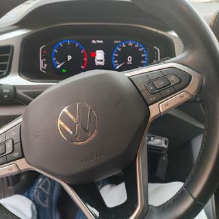 Volkswagen T roc 2022 COMO NUEVO