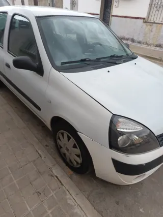 Renault Clio 2003