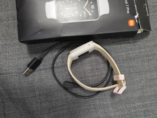 Xiaomi Smart Band 7 Pro - Smartwatch  K00469