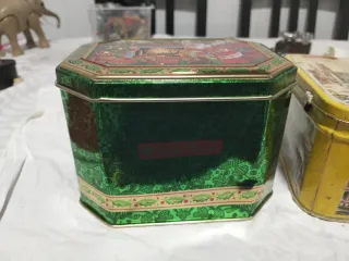 Lote 3 Latas Vintage: Punto Blanco y Trufas Goya