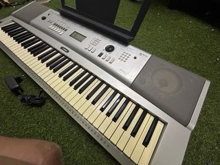 Yamaha DGX-220 Teclado Digital